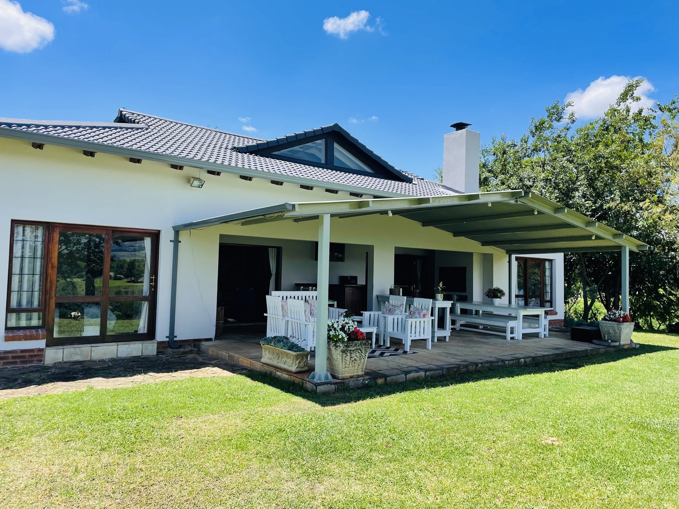 Porterfield Guest House exterior and covered patio